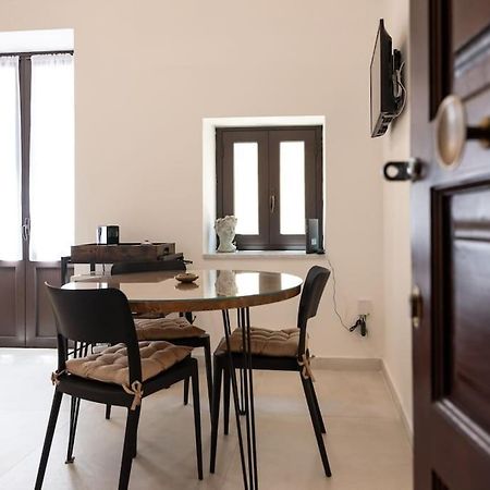 Collegiata Apartment - Catania Downtown Buitenkant foto