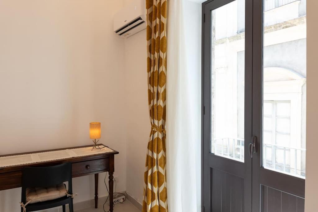 Collegiata Apartment - Catania Downtown Buitenkant foto